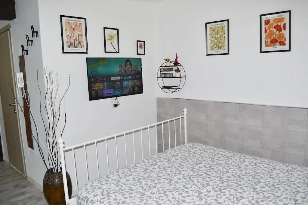 Casa Mya - Studio Flat Naples Italie