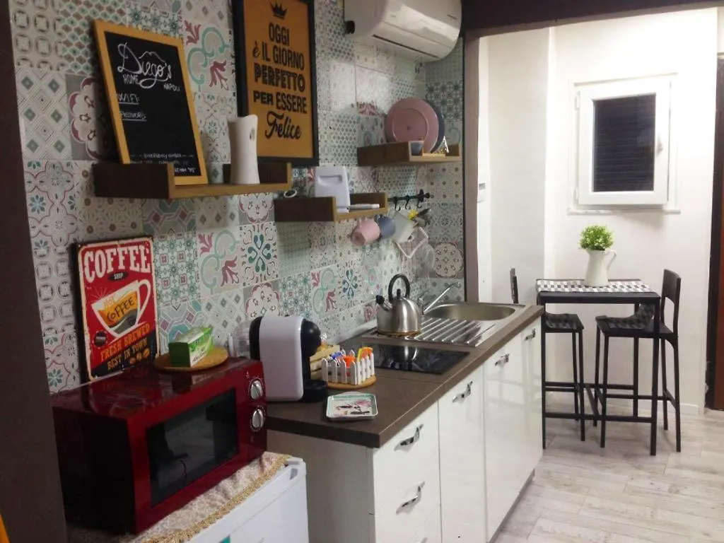 Casa Mya - Studio Flat Naples 0*,  Italie